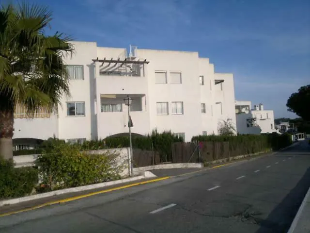 Urb. Pelikan Park Calle Sabinillas Nº 3 Hotel Estepona