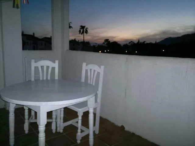 Urb. Pelikan Park Calle Sabinillas Nº 3 Hotel Estepona